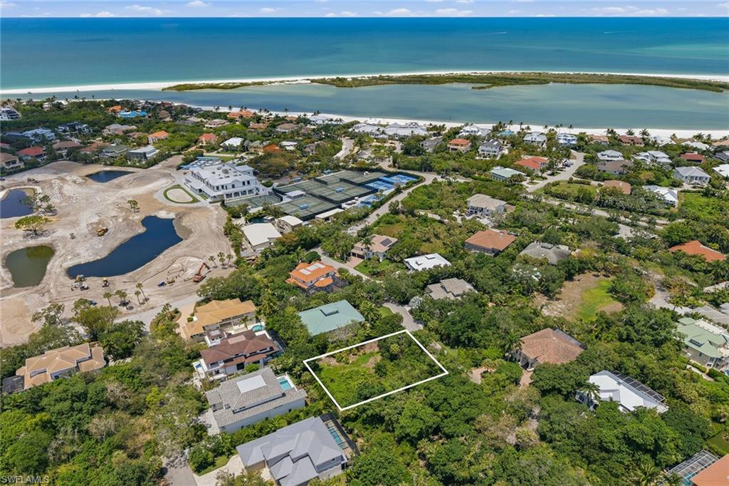 HIDEAWAY BEACH - Land