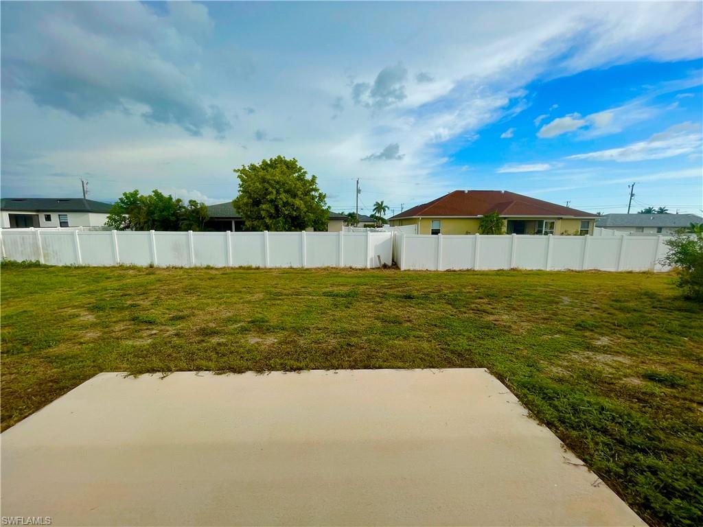 CAPE CORAL - Residential
