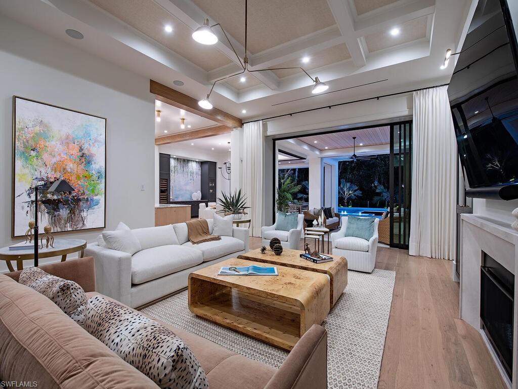 OLDE NAPLES - Residential
