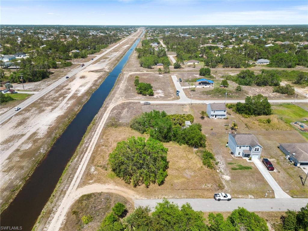 LEHIGH ACRES - Land