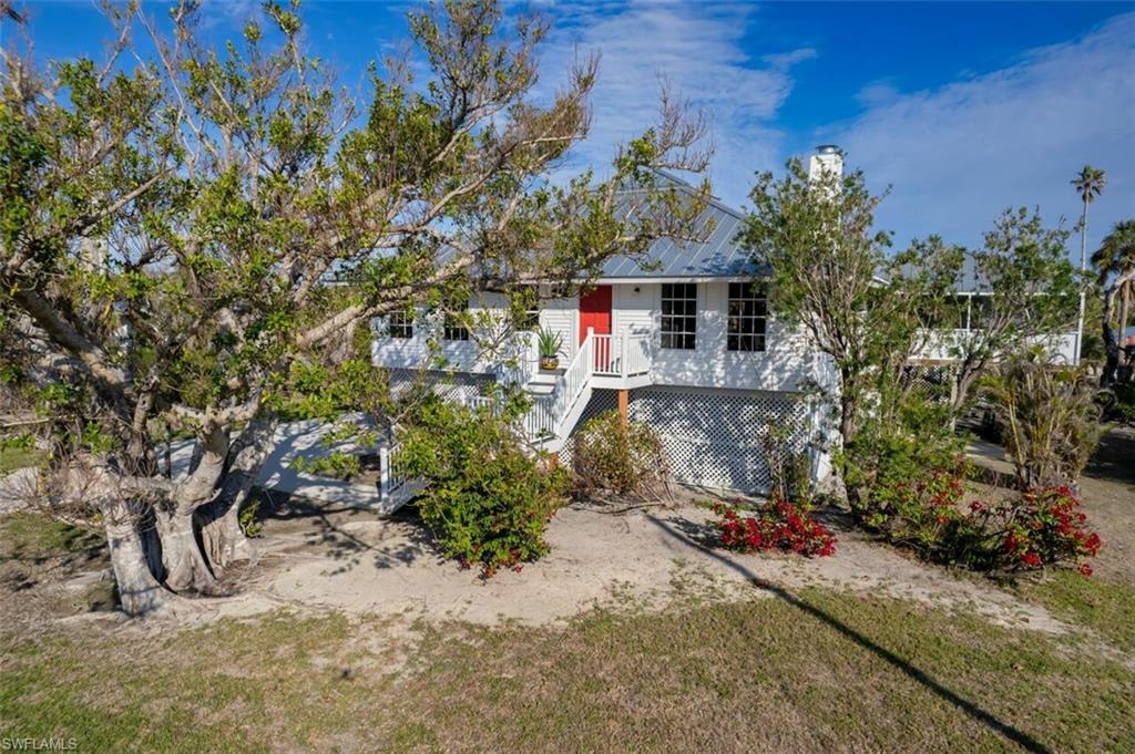PALM LAKE - Residential