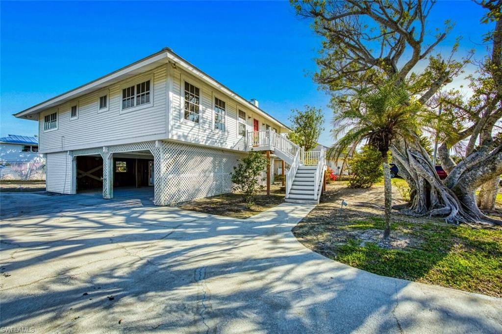 PALM LAKE - Residential