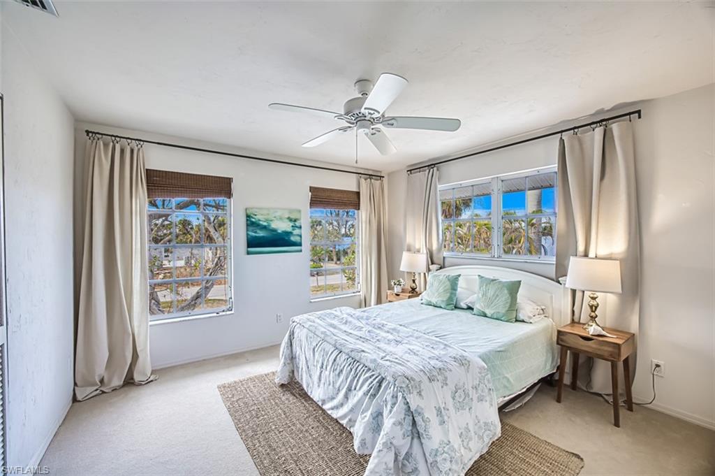PALM LAKE - Residential