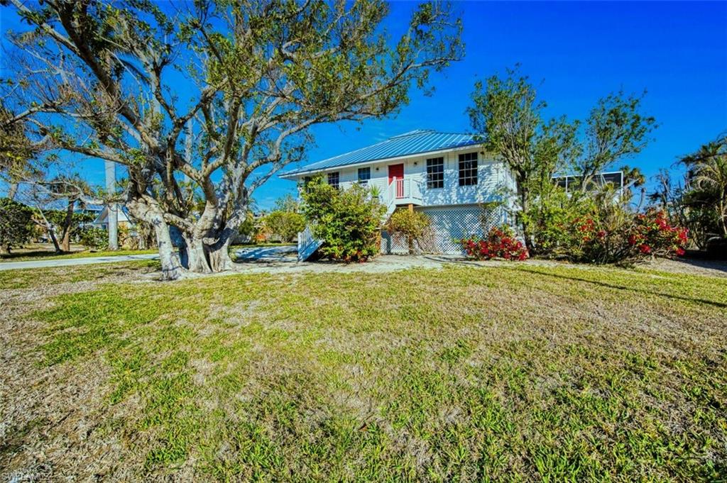 PALM LAKE - Residential