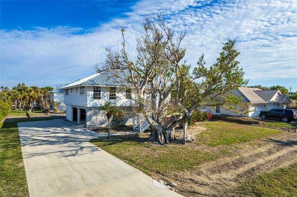 PALM LAKE - Residential