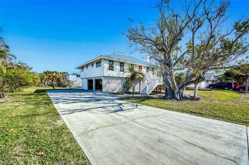 PALM LAKE - Residential