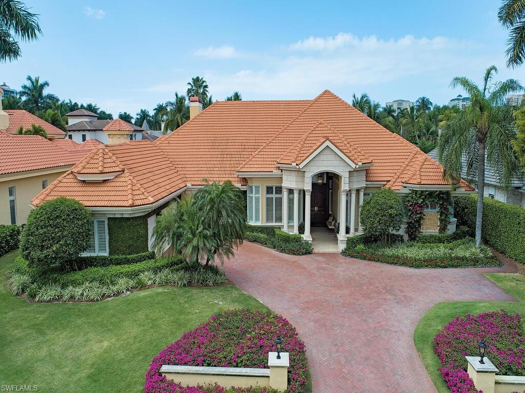 BAY COLONY SHORES - Residential