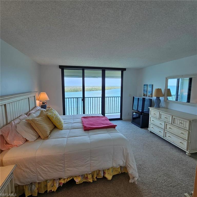 THE PALMS OF BAY BEACH - Residential
