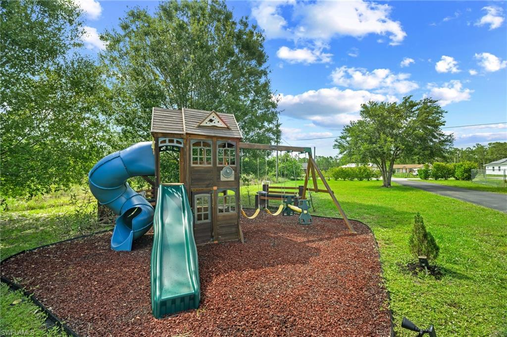 GOLDEN GATE ESTATES - Residential