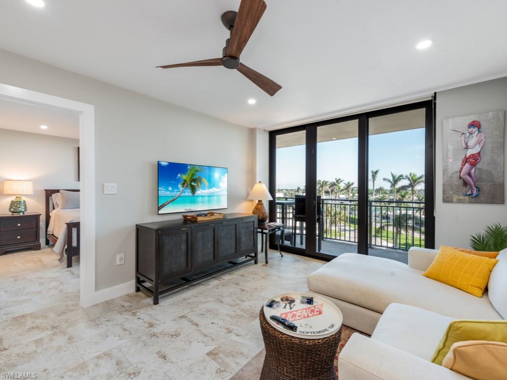 TRADEWINDS APTS OF MARCO ISLAND - Residential