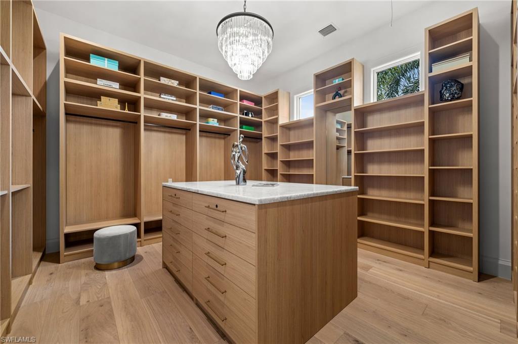 PINE RIDGE - Residential