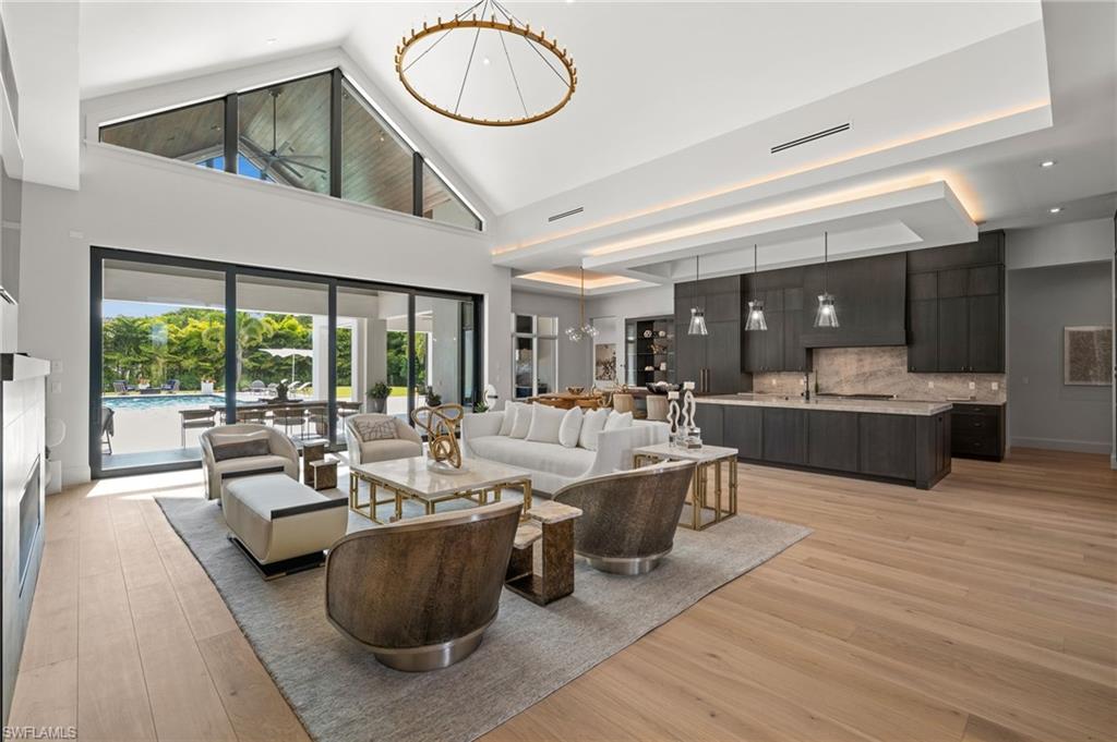 PINE RIDGE - Residential
