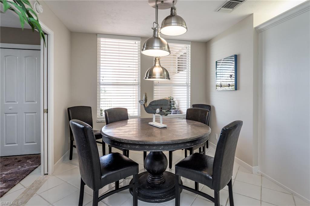 ROYAL MARCO POINT - Residential