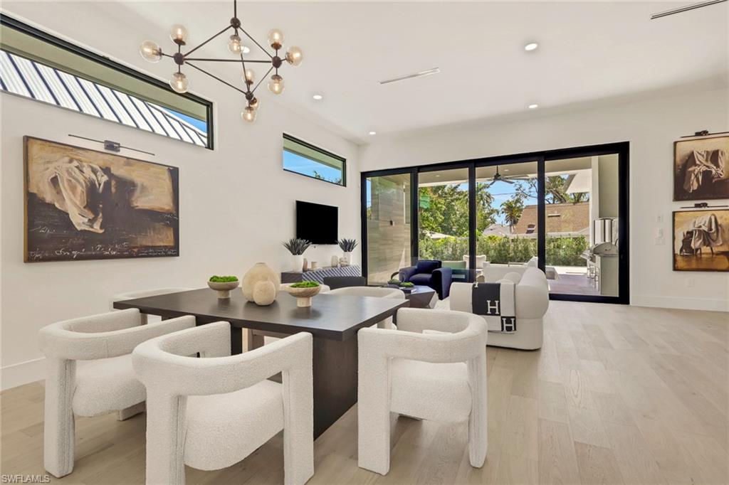 LAKE PARK - Residential