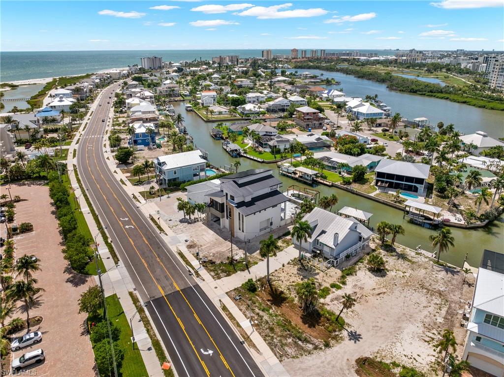 LAGUNA SHORES - Residential