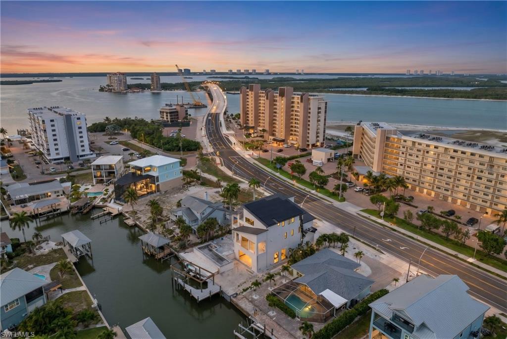 LAGUNA SHORES - Residential