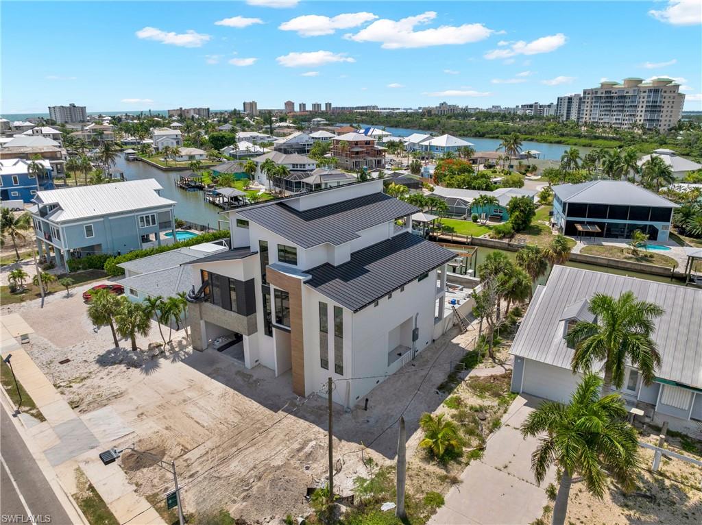 LAGUNA SHORES - Residential