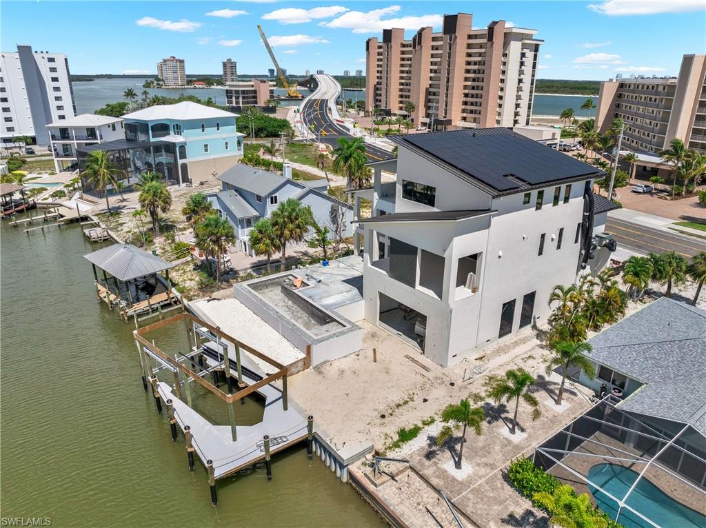 LAGUNA SHORES - Residential