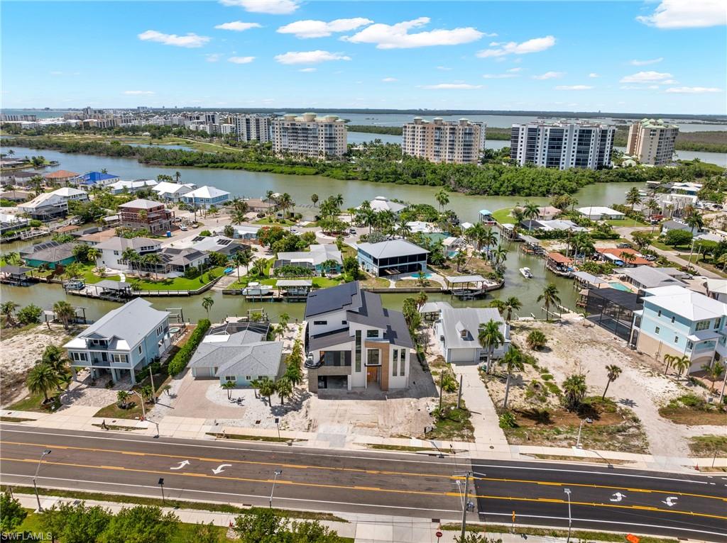 LAGUNA SHORES - Residential