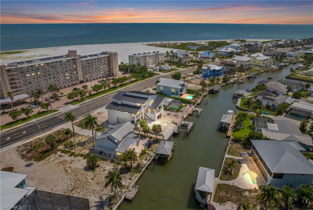 LAGUNA SHORES - Residential