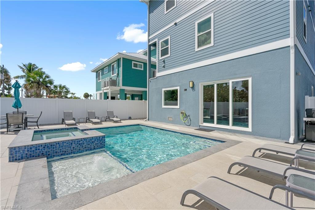 GULF HEIGHTS - Residential