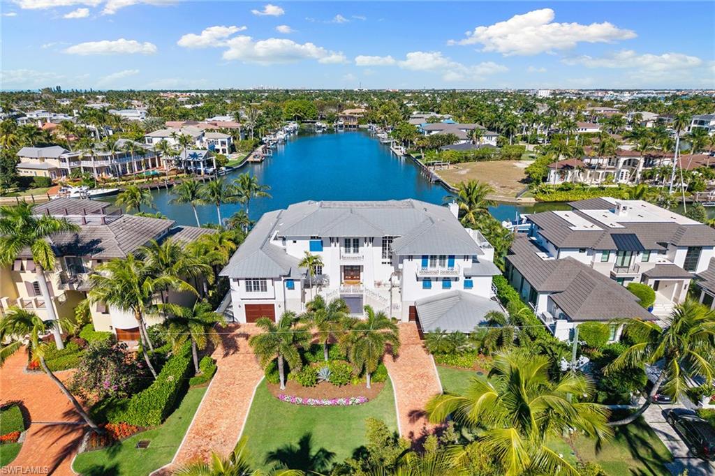 AQUALANE SHORES - Residential