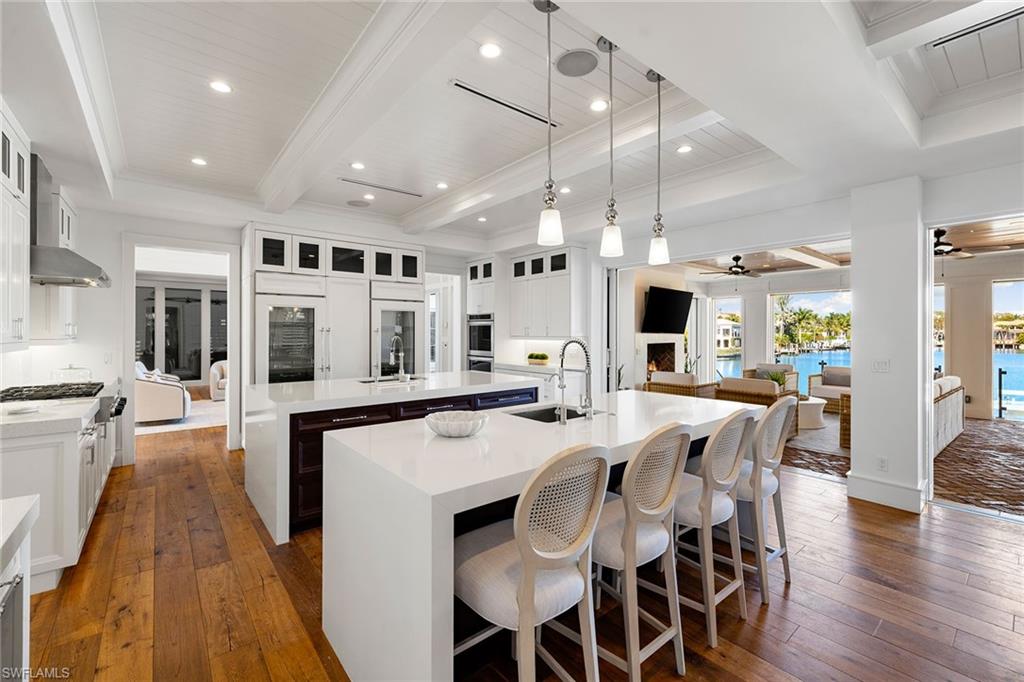 AQUALANE SHORES - Residential