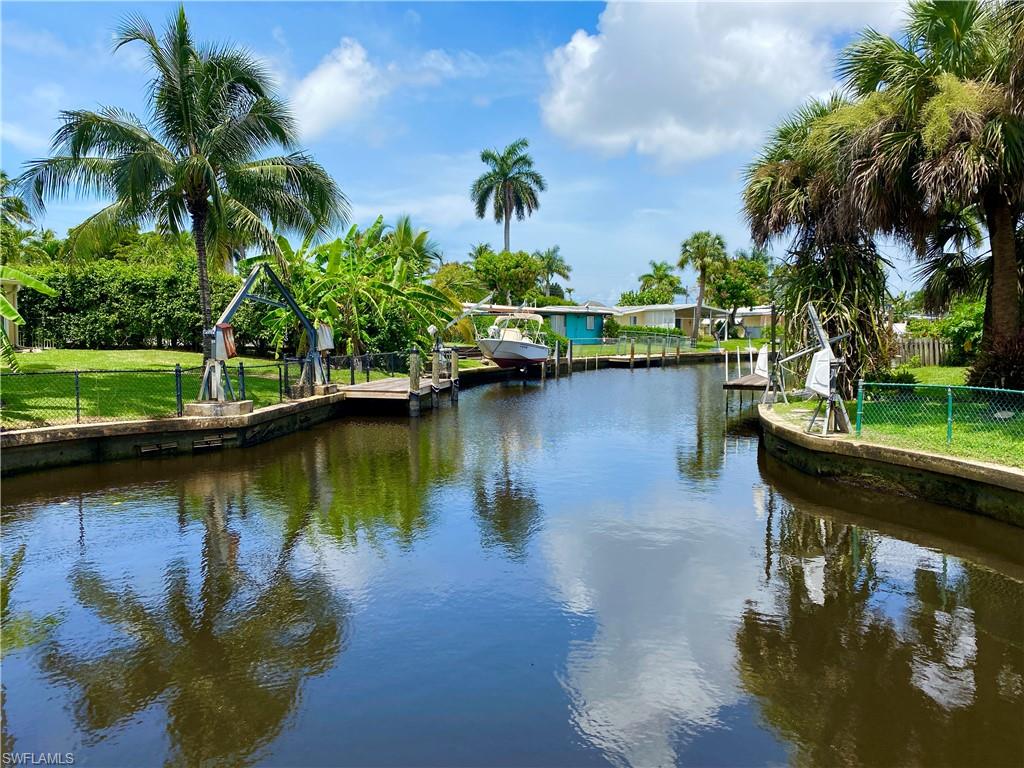 Welcome to paradise! Currently the LOWEST priced property with direct gulf access on the market., This 4/2 house with a hot tub on the water just minutes to Downtown Naples, 5th Ave south, historical 3rd St and the beautiful, award winning beaches. Have your 20’ boat by your Dock. Only minutes boat ride to Naples Bay. Investors DREAM!