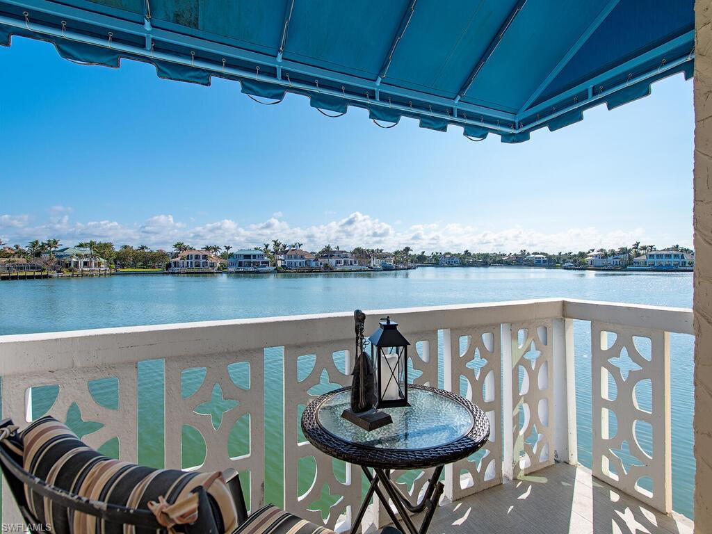 VENETIAN VILLAS - Residential