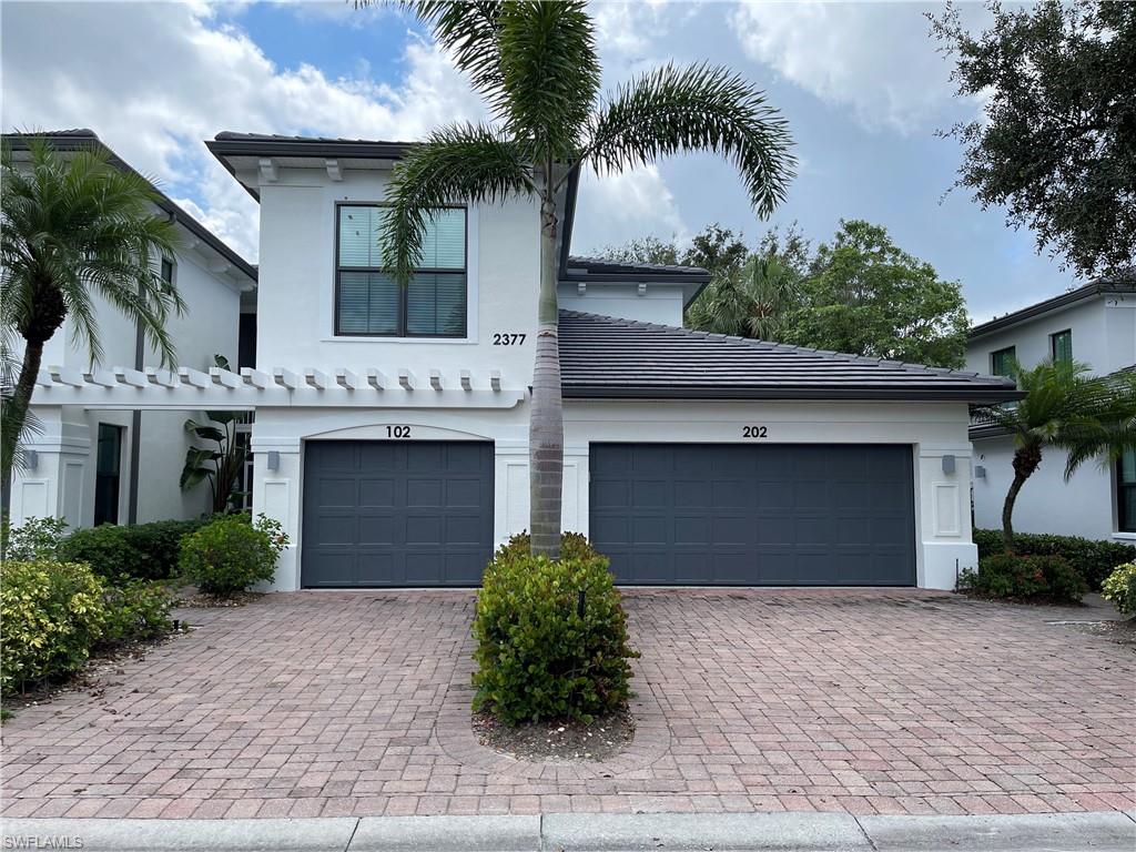 RAVENNA - Residential Lease