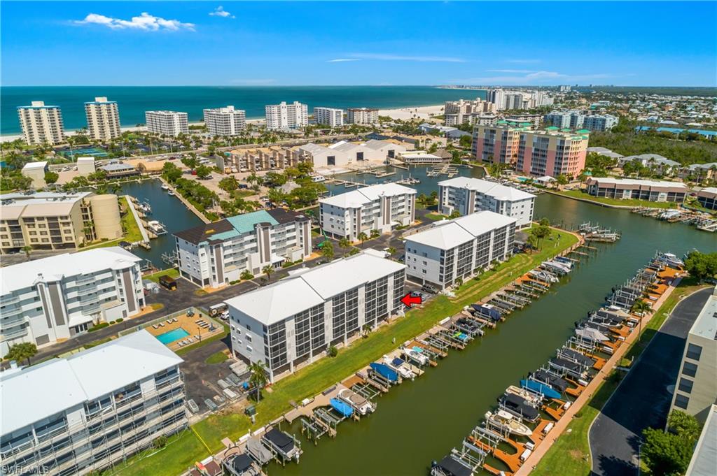 ROYAL PELICAN TOWNHOUSE - Residential