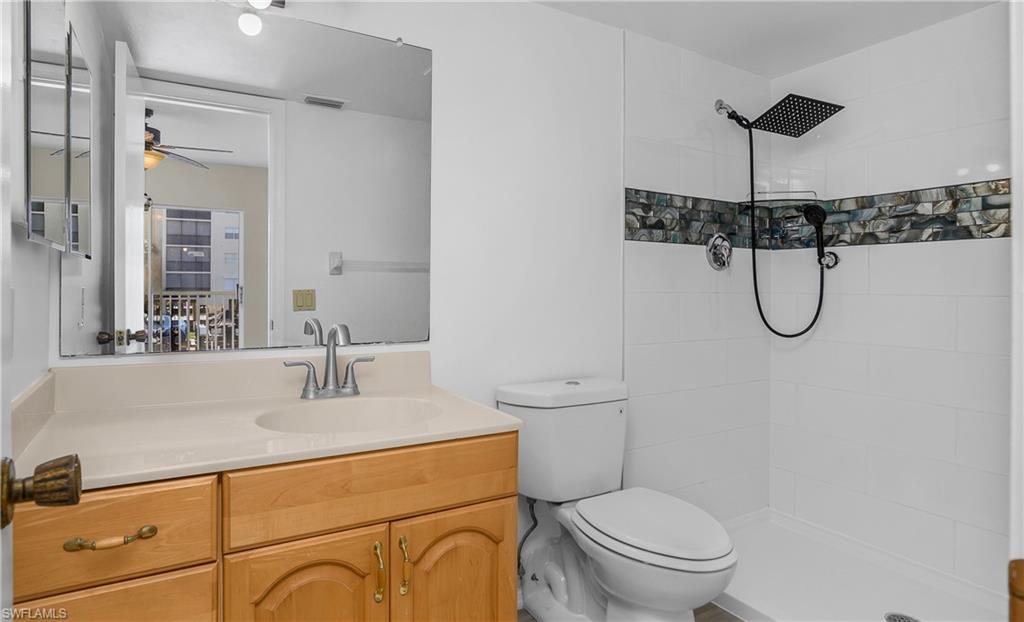 ROYAL PELICAN TOWNHOUSE - Residential
