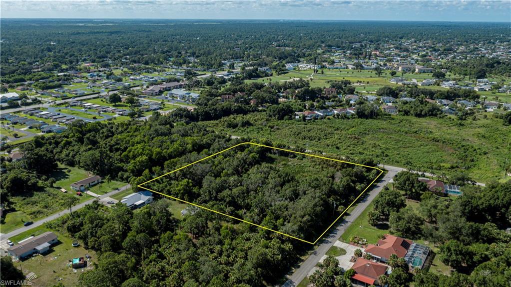 LEHIGH ACRES - Land