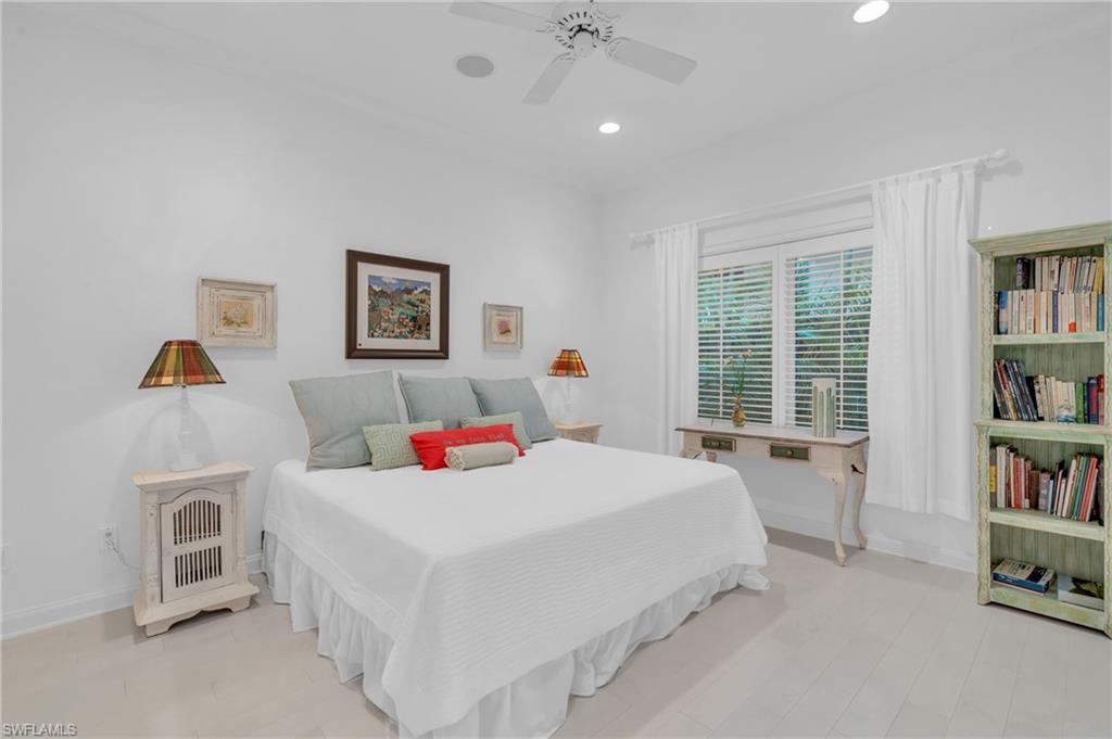 OLDE NAPLES - Residential