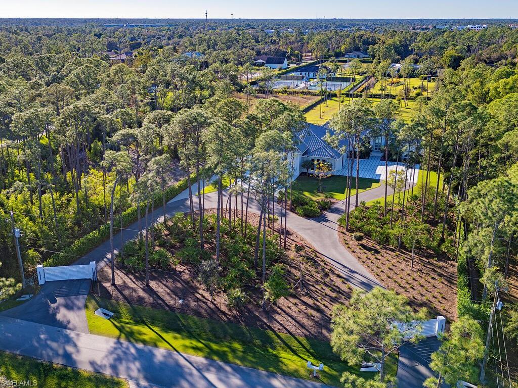 LIVINGSTON WOODS - Residential