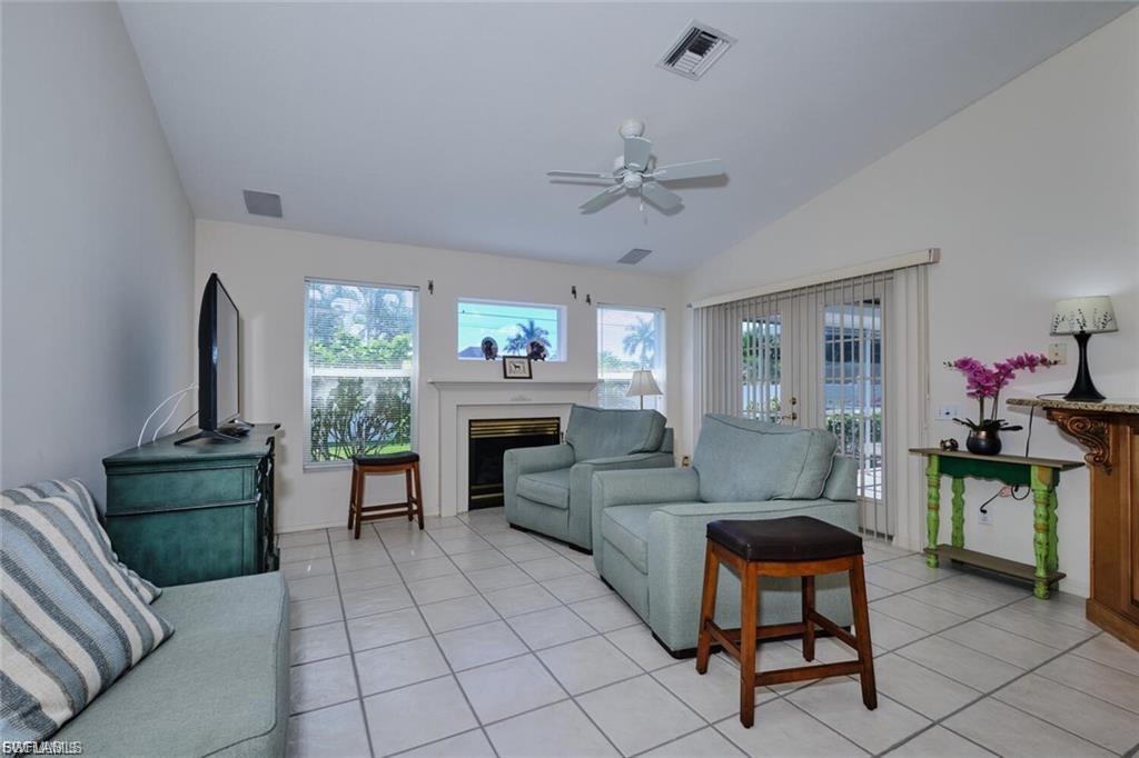CAPE CORAL - Residential Lease