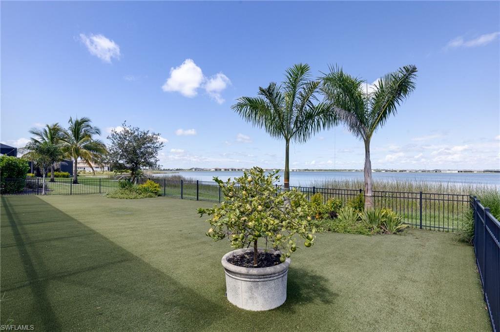 LAKE BABCOCK - Residential