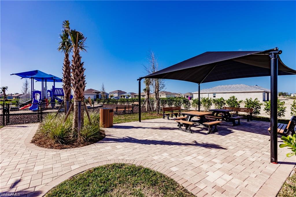 STONEWATER - Residential