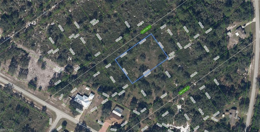 A VACANT LOT IN LAKE PLACID IN HIGHLANDS COUNTY!!!