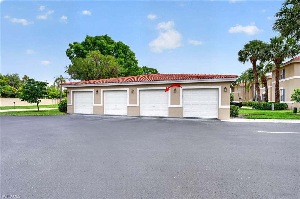 HUNTINGTON LAKES - Residential