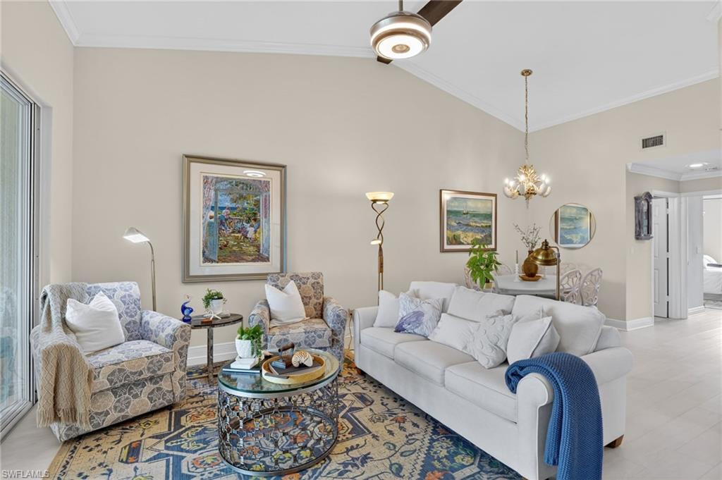 HUNTINGTON LAKES - Residential