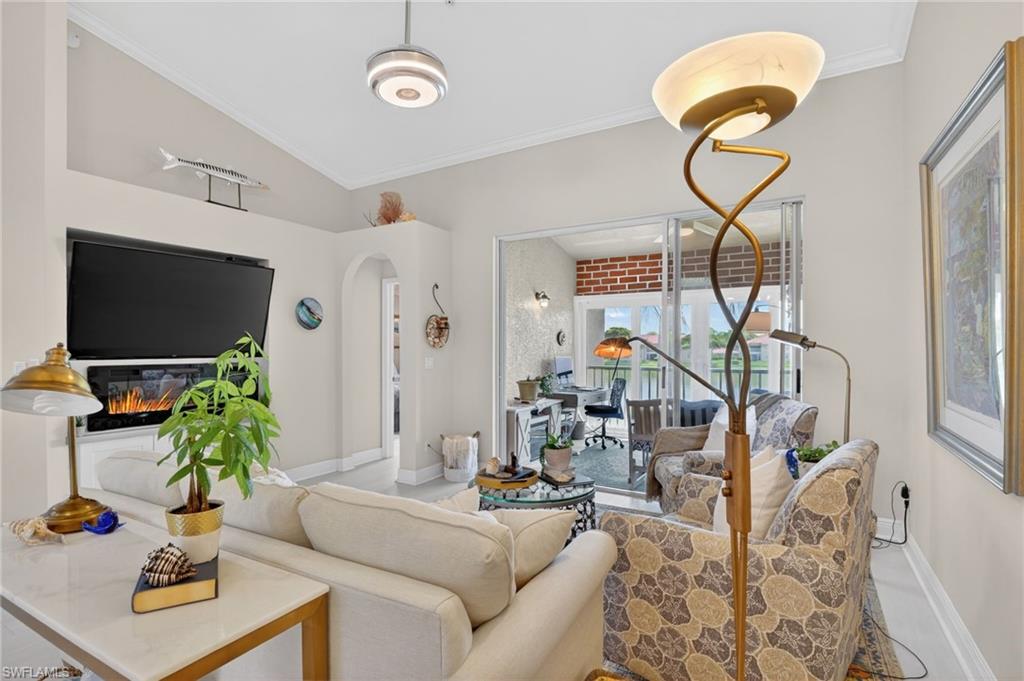 HUNTINGTON LAKES - Residential
