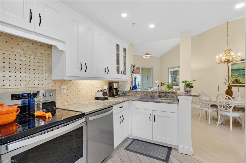 HUNTINGTON LAKES - Residential