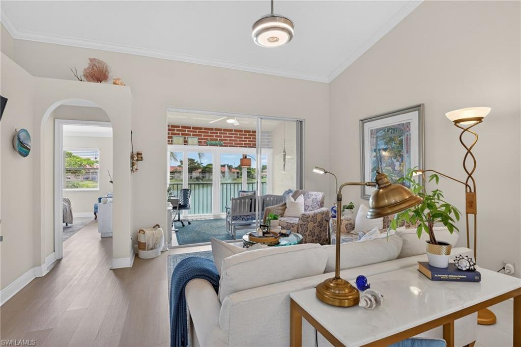 HUNTINGTON LAKES - Residential