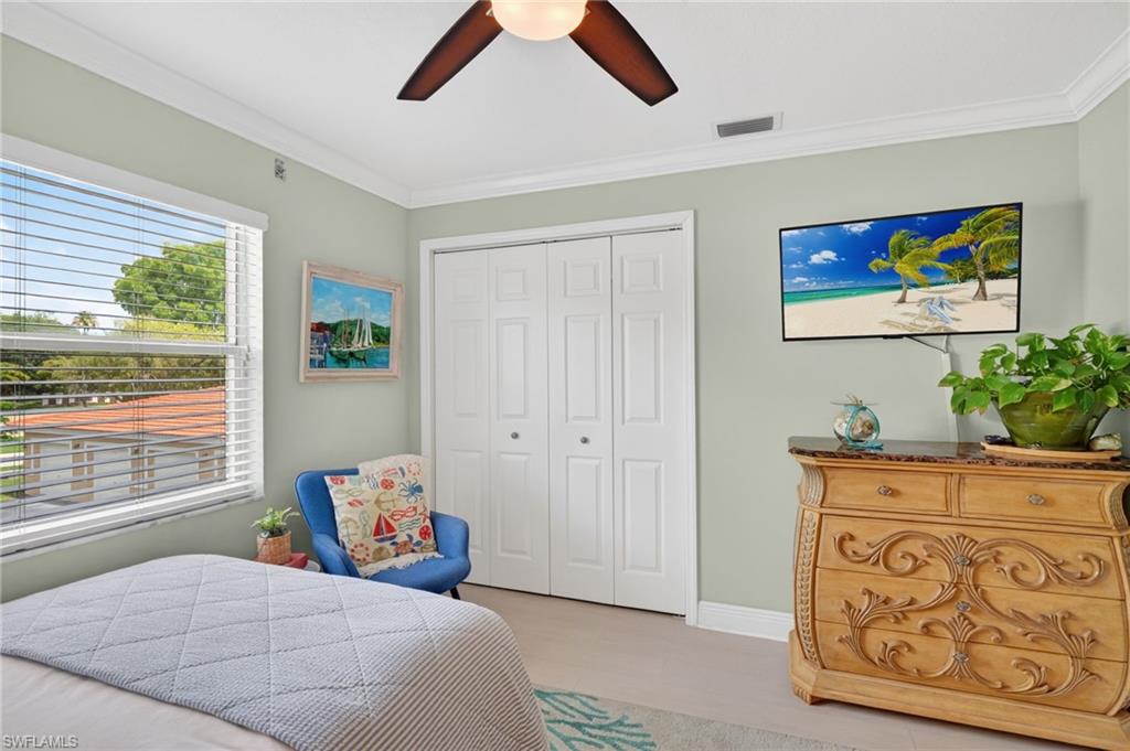 HUNTINGTON LAKES - Residential