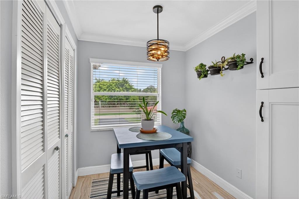 HUNTINGTON LAKES - Residential