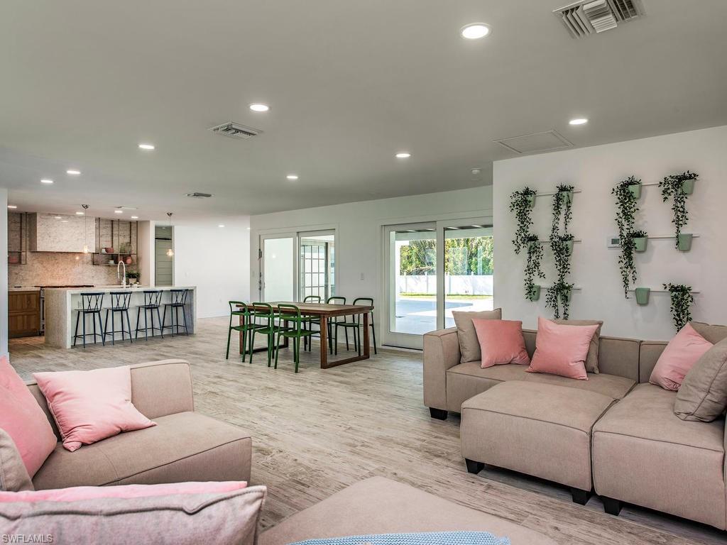 OLDE NAPLES - Residential