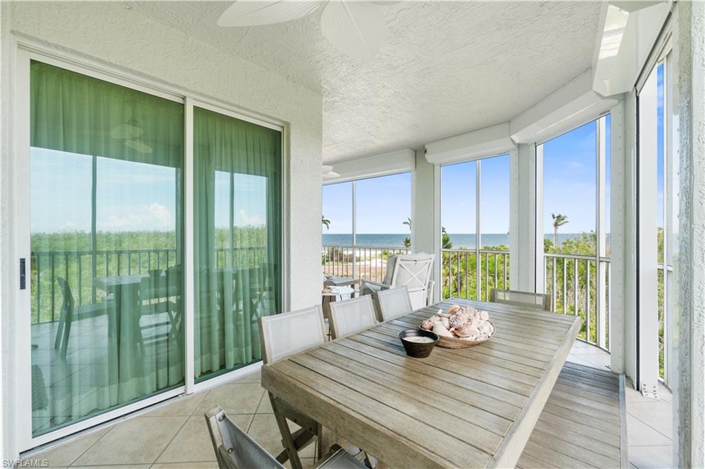 BAREFOOT BEACH CLUB - Residential