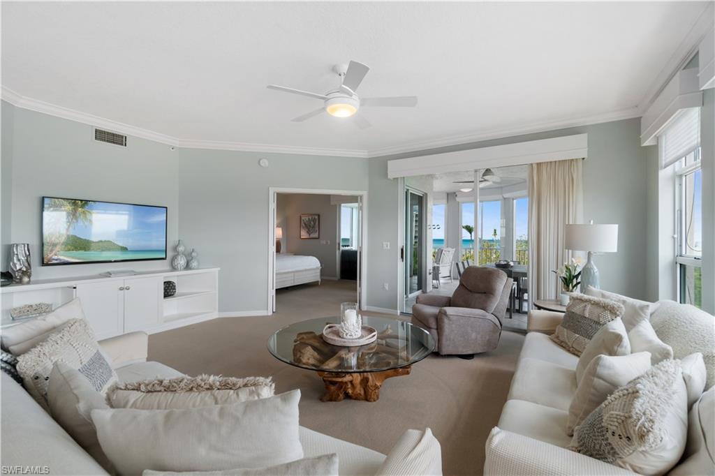 BAREFOOT BEACH CLUB - Residential
