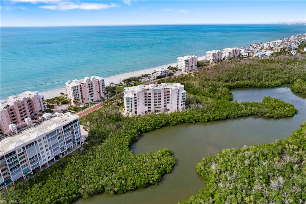 BAREFOOT BEACH CLUB - Residential